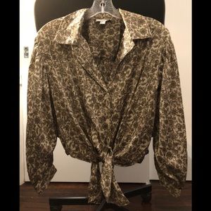 TOPSHOP Gold Patterned Button Down